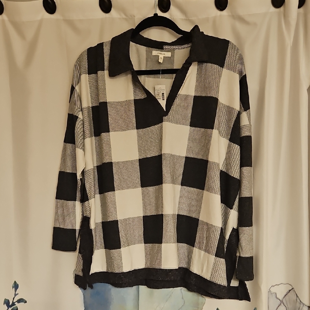 Maurices Black and White 3/4 Sleeve Polo Blouse